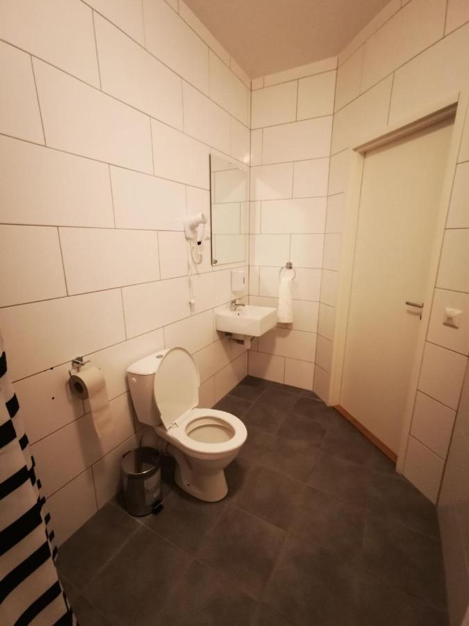 Oldtown Lux Hostel Tallinn Buitenkant foto