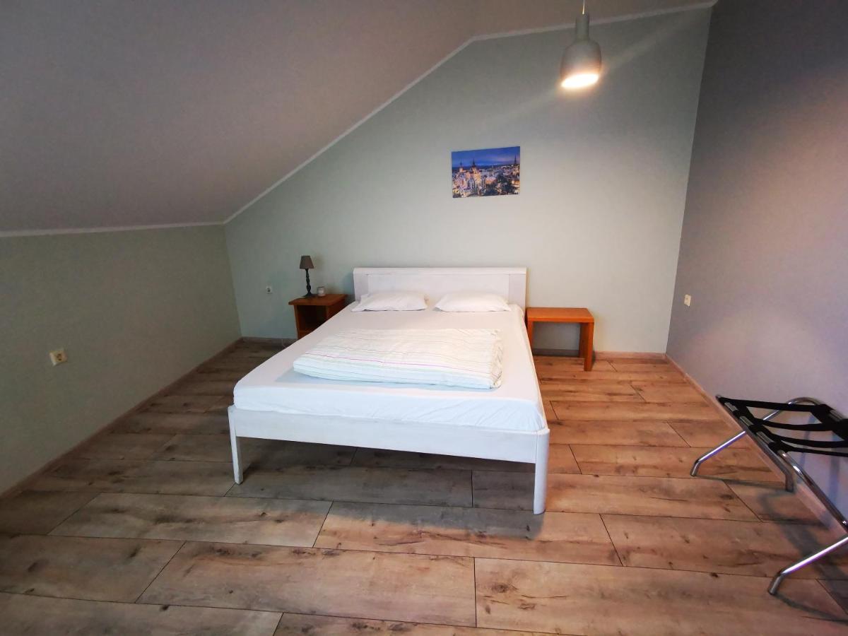 Oldtown Lux Hostel Tallinn Buitenkant foto